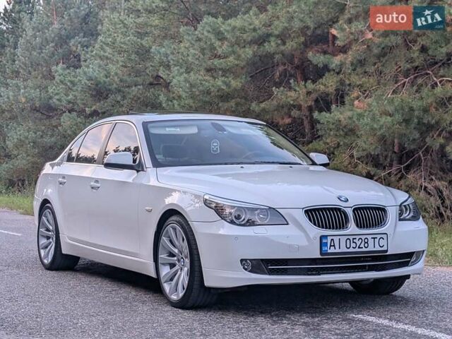 Білий БМВ 5 Серія, об'ємом двигуна 3 л та пробігом 54 тис. км за 14700 $, фото 1 на Automoto.ua