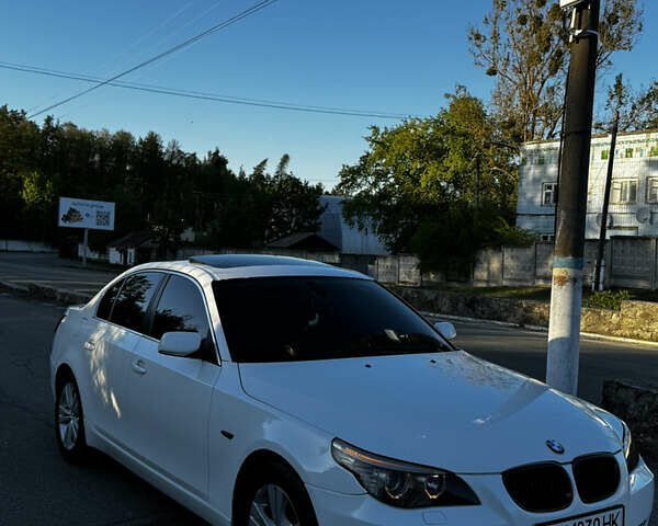 Белый БМВ 5 Серия, объемом двигателя 2.8 л и пробегом 171 тыс. км за 10350 $, фото 1 на Automoto.ua