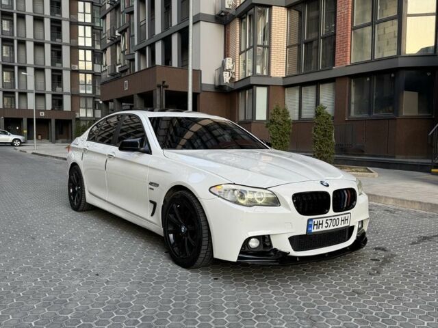 Белый БМВ 5 Серия, объемом двигателя 3 л и пробегом 2 тыс. км за 13200 $, фото 1 на Automoto.ua