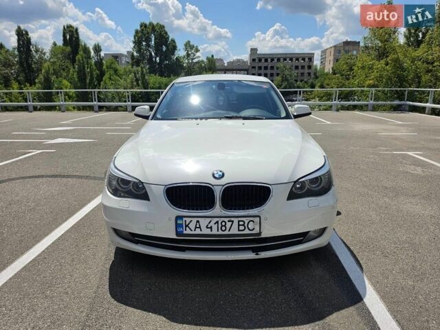 Белый БМВ 5 Серия, объемом двигателя 2 л и пробегом 337 тыс. км за 9500 $, фото 1 на Automoto.ua