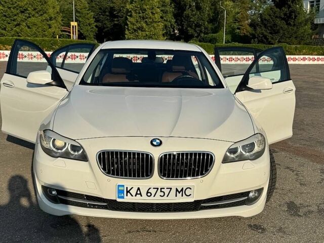 Белый БМВ 5 Серия, объемом двигателя 2.5 л и пробегом 217 тыс. км за 14999 $, фото 1 на Automoto.ua