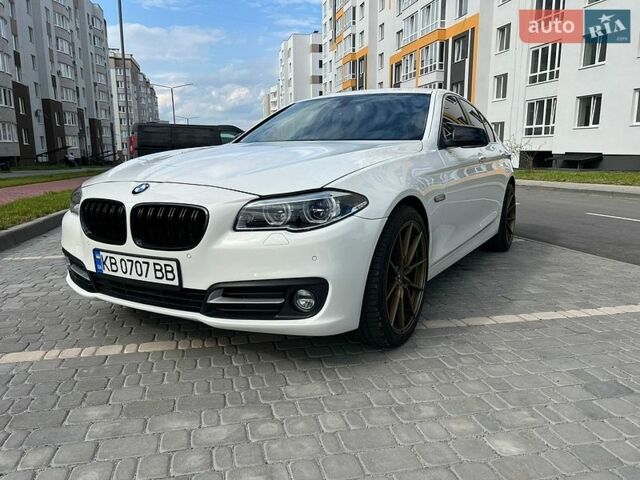 Белый БМВ 5 Серия, объемом двигателя 2.5 л и пробегом 115 тыс. км за 12500 $, фото 1 на Automoto.ua