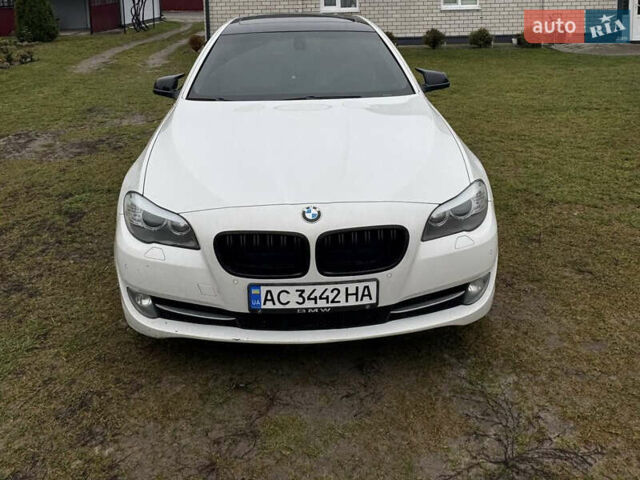 Белый БМВ 5 Серия, объемом двигателя 2 л и пробегом 260 тыс. км за 12300 $, фото 1 на Automoto.ua