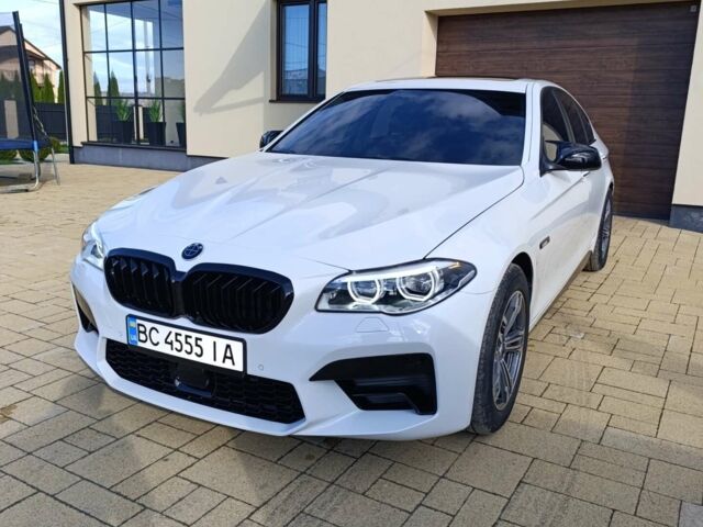 Белый БМВ 5 Серия, объемом двигателя 2 л и пробегом 257 тыс. км за 12900 $, фото 1 на Automoto.ua