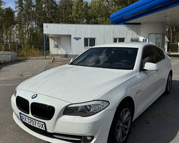 Белый БМВ 5 Серия, объемом двигателя 2.5 л и пробегом 219 тыс. км за 12100 $, фото 1 на Automoto.ua
