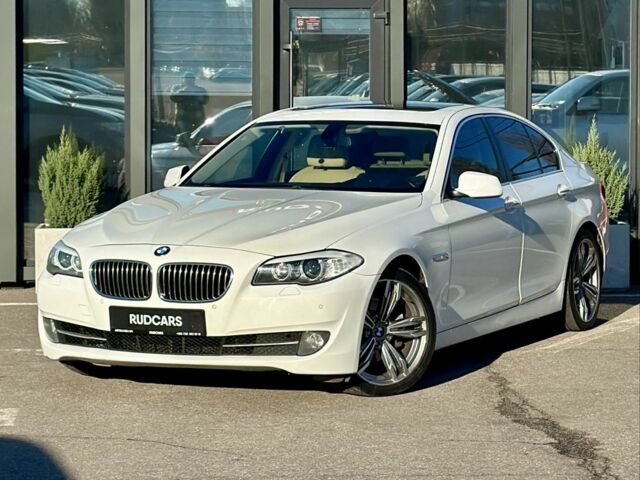 Белый БМВ 5 Серия, объемом двигателя 2 л и пробегом 257 тыс. км за 11499 $, фото 1 на Automoto.ua