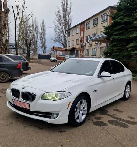 Белый БМВ 5 Серия, объемом двигателя 2 л и пробегом 270 тыс. км за 12200 $, фото 1 на Automoto.ua