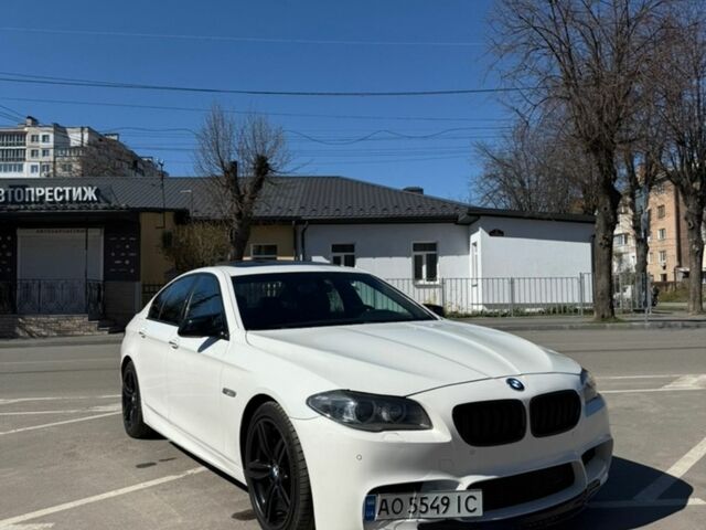 Белый БМВ 5 Серия, объемом двигателя 2.99 л и пробегом 220 тыс. км за 13299 $, фото 1 на Automoto.ua