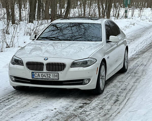 Белый БМВ 5 Серия, объемом двигателя 2 л и пробегом 240 тыс. км за 12000 $, фото 1 на Automoto.ua