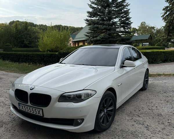 Білий БМВ 5 Серія, об'ємом двигуна 2 л та пробігом 196 тис. км за 14150 $, фото 1 на Automoto.ua