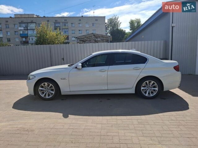 Белый БМВ 5 Серия, объемом двигателя 2 л и пробегом 245 тыс. км за 12000 $, фото 1 на Automoto.ua