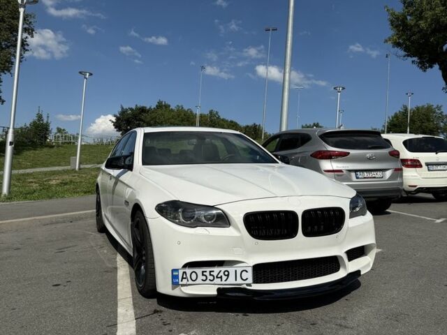 Белый БМВ 5 Серия, объемом двигателя 3 л и пробегом 220 тыс. км за 14999 $, фото 1 на Automoto.ua