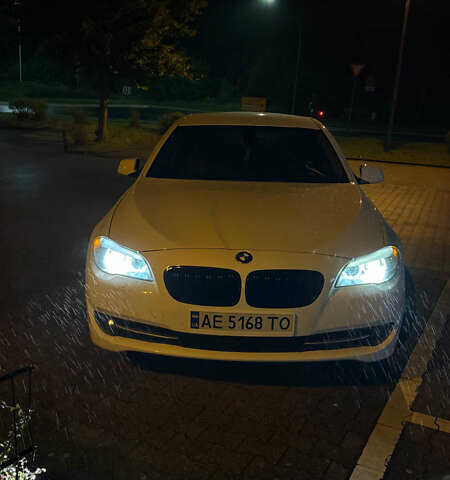 Белый БМВ 5 Серия, объемом двигателя 2 л и пробегом 240 тыс. км за 13800 $, фото 1 на Automoto.ua