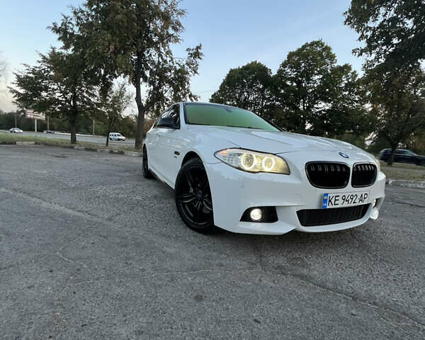 Білий БМВ 5 Серія, об'ємом двигуна 2.99 л та пробігом 225 тис. км за 15900 $, фото 1 на Automoto.ua