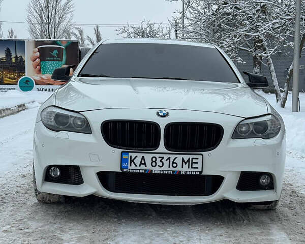 Белый БМВ 5 Серия, объемом двигателя 2 л и пробегом 250 тыс. км за 11199 $, фото 1 на Automoto.ua