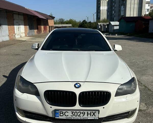 Білий БМВ 5 Серія, об'ємом двигуна 2 л та пробігом 311 тис. км за 14200 $, фото 1 на Automoto.ua