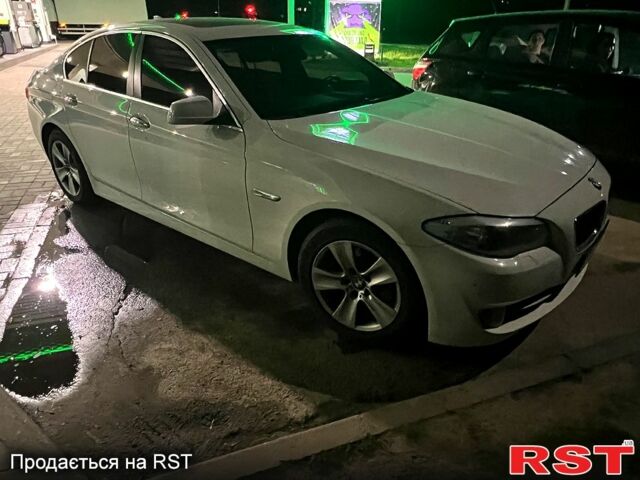 Білий БМВ 5 Серія, об'ємом двигуна 2 л та пробігом 200 тис. км за 13500 $, фото 1 на Automoto.ua