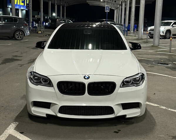 Білий БМВ 5 Серія, об'ємом двигуна 2 л та пробігом 194 тис. км за 16999 $, фото 1 на Automoto.ua