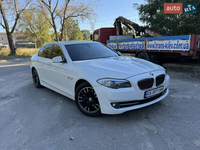 Белый БМВ 5 Серия, объемом двигателя 2 л и пробегом 180 тыс. км за 11300 $, фото 1 на Automoto.ua