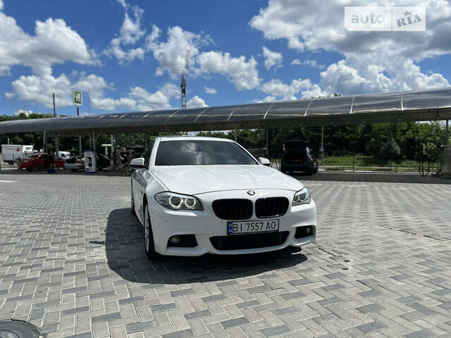 Белый БМВ 5 Серия, объемом двигателя 3 л и пробегом 156 тыс. км за 19200 $, фото 1 на Automoto.ua