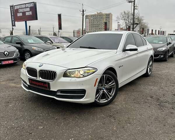 Білий БМВ 5 Серія, об'ємом двигуна 2 л та пробігом 259 тис. км за 13000 $, фото 1 на Automoto.ua