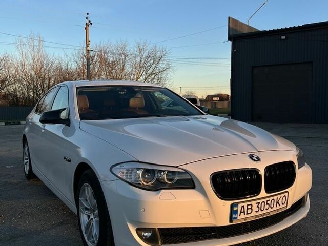 Білий БМВ 5 Серія, об'ємом двигуна 2 л та пробігом 170 тис. км за 14800 $, фото 1 на Automoto.ua