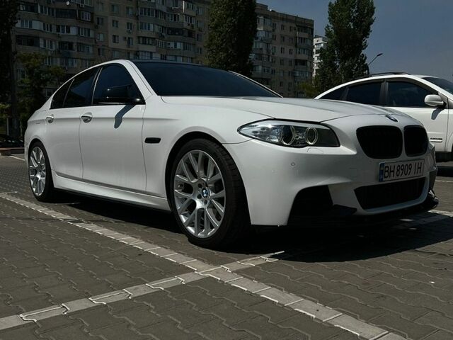 Белый БМВ 5 Серия, объемом двигателя 2 л и пробегом 135 тыс. км за 17000 $, фото 1 на Automoto.ua