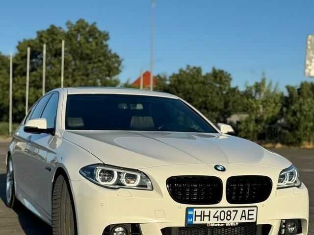 Белый БМВ 5 Серия, объемом двигателя 3 л и пробегом 334 тыс. км за 22000 $, фото 1 на Automoto.ua