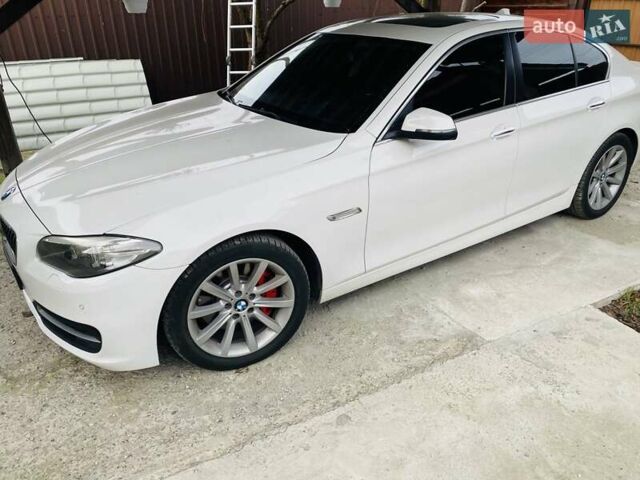 Белый БМВ 5 Серия, объемом двигателя 2.98 л и пробегом 140 тыс. км за 16200 $, фото 1 на Automoto.ua