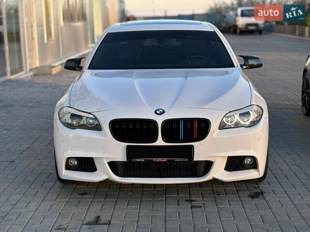 Белый БМВ 5 Серия, объемом двигателя 2.98 л и пробегом 198 тыс. км за 16500 $, фото 1 на Automoto.ua
