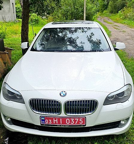 Белый БМВ 5 Серия, объемом двигателя 2 л и пробегом 212 тыс. км за 11500 $, фото 1 на Automoto.ua