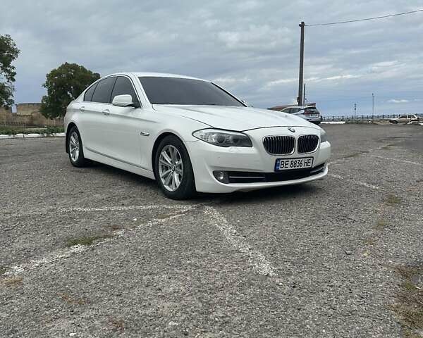 Белый БМВ 5 Серия, объемом двигателя 2 л и пробегом 170 тыс. км за 13000 $, фото 1 на Automoto.ua