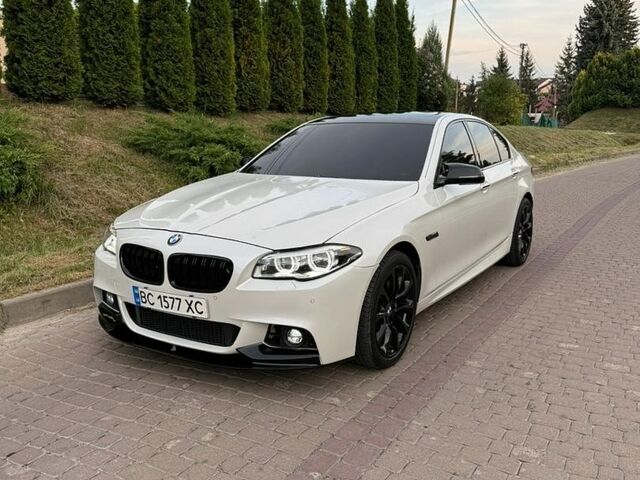 Белый БМВ 5 Серия, объемом двигателя 2.98 л и пробегом 141 тыс. км за 16100 $, фото 1 на Automoto.ua