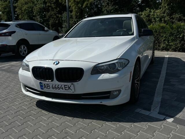 Белый БМВ 5 Серия, объемом двигателя 2.98 л и пробегом 247 тыс. км за 13000 $, фото 1 на Automoto.ua