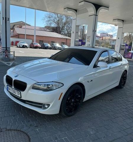 Белый БМВ 5 Серия, объемом двигателя 2 л и пробегом 265 тыс. км за 14600 $, фото 1 на Automoto.ua