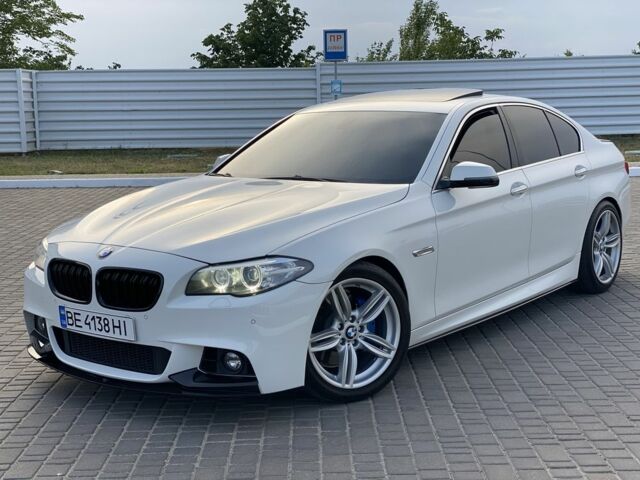 Белый БМВ 5 Серия, объемом двигателя 3 л и пробегом 300 тыс. км за 17500 $, фото 1 на Automoto.ua