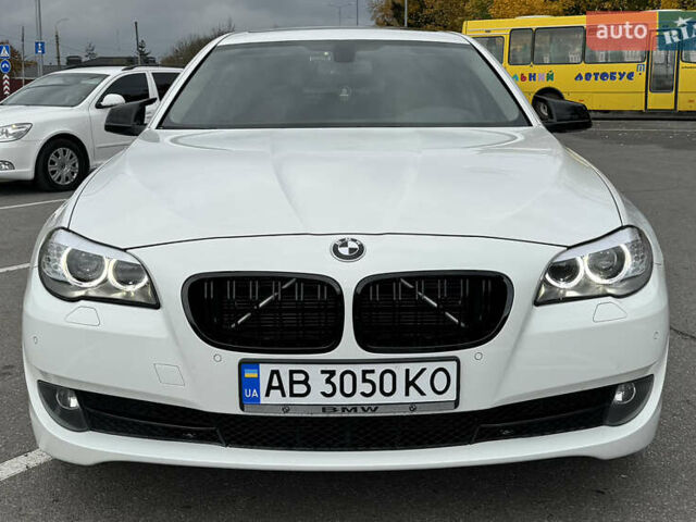 Белый БМВ 5 Серия, объемом двигателя 2 л и пробегом 157 тыс. км за 16700 $, фото 1 на Automoto.ua
