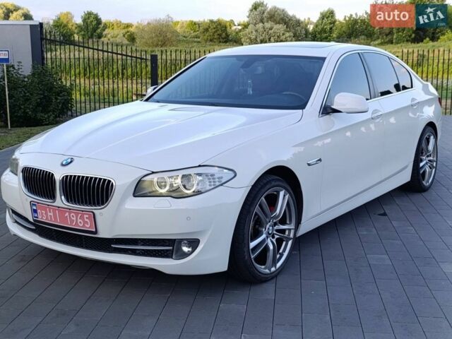 Белый БМВ 5 Серия, объемом двигателя 2 л и пробегом 224 тыс. км за 11000 $, фото 1 на Automoto.ua
