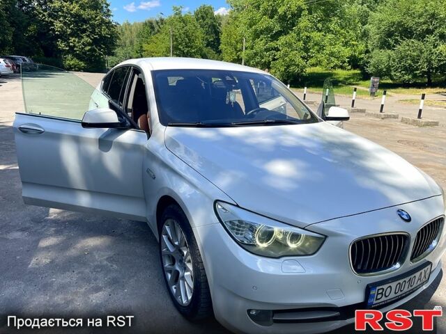 Белый БМВ 5 Серия, объемом двигателя 2 л и пробегом 251 тыс. км за 15700 $, фото 1 на Automoto.ua