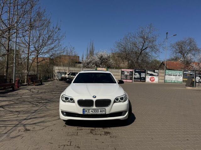 Білий БМВ 5 Серія, об'ємом двигуна 2 л та пробігом 147 тис. км за 15300 $, фото 1 на Automoto.ua