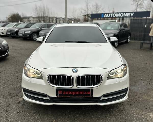 Белый БМВ 5 Серия, объемом двигателя 2 л и пробегом 259 тыс. км за 13000 $, фото 1 на Automoto.ua
