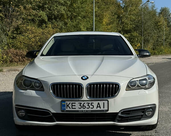 Белый БМВ 5 Серия, объемом двигателя 2 л и пробегом 137 тыс. км за 14400 $, фото 1 на Automoto.ua