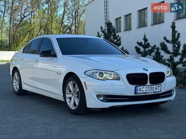 Белый БМВ 5 Серия, объемом двигателя 2 л и пробегом 262 тыс. км за 10700 $, фото 1 на Automoto.ua