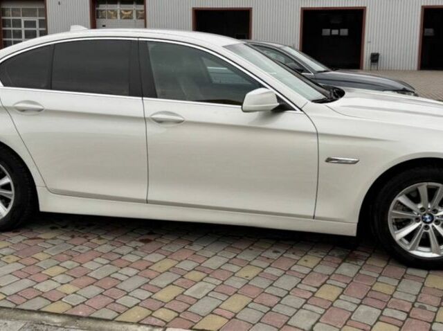 Білий БМВ 5 Серія, об'ємом двигуна 2 л та пробігом 290 тис. км за 14000 $, фото 1 на Automoto.ua