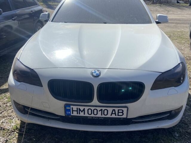 Белый БМВ 5 Серия, объемом двигателя 2 л и пробегом 158 тыс. км за 11500 $, фото 1 на Automoto.ua