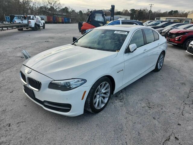 Белый БМВ 5 Серия, объемом двигателя 3 л и пробегом 210 тыс. км за 13000 $, фото 1 на Automoto.ua