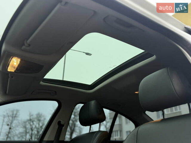 Белый БМВ 5 Серия, объемом двигателя 2 л и пробегом 159 тыс. км за 24000 $, фото 1 на Automoto.ua