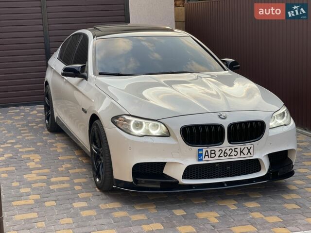 Белый БМВ 5 Серия, объемом двигателя 3 л и пробегом 245 тыс. км за 22500 $, фото 1 на Automoto.ua