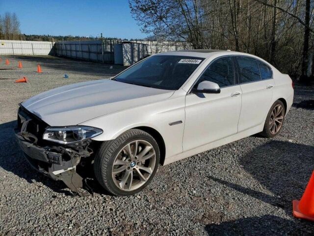 Белый БМВ 5 Серия, объемом двигателя 3 л и пробегом 152 тыс. км за 5300 $, фото 1 на Automoto.ua