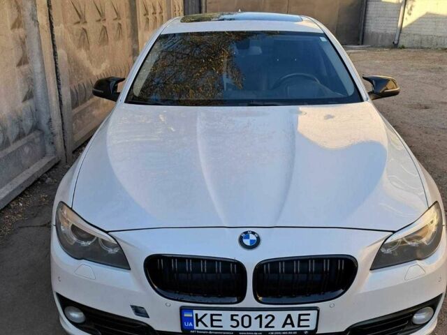 Белый БМВ 5 Серия, объемом двигателя 3 л и пробегом 237 тыс. км за 17500 $, фото 1 на Automoto.ua